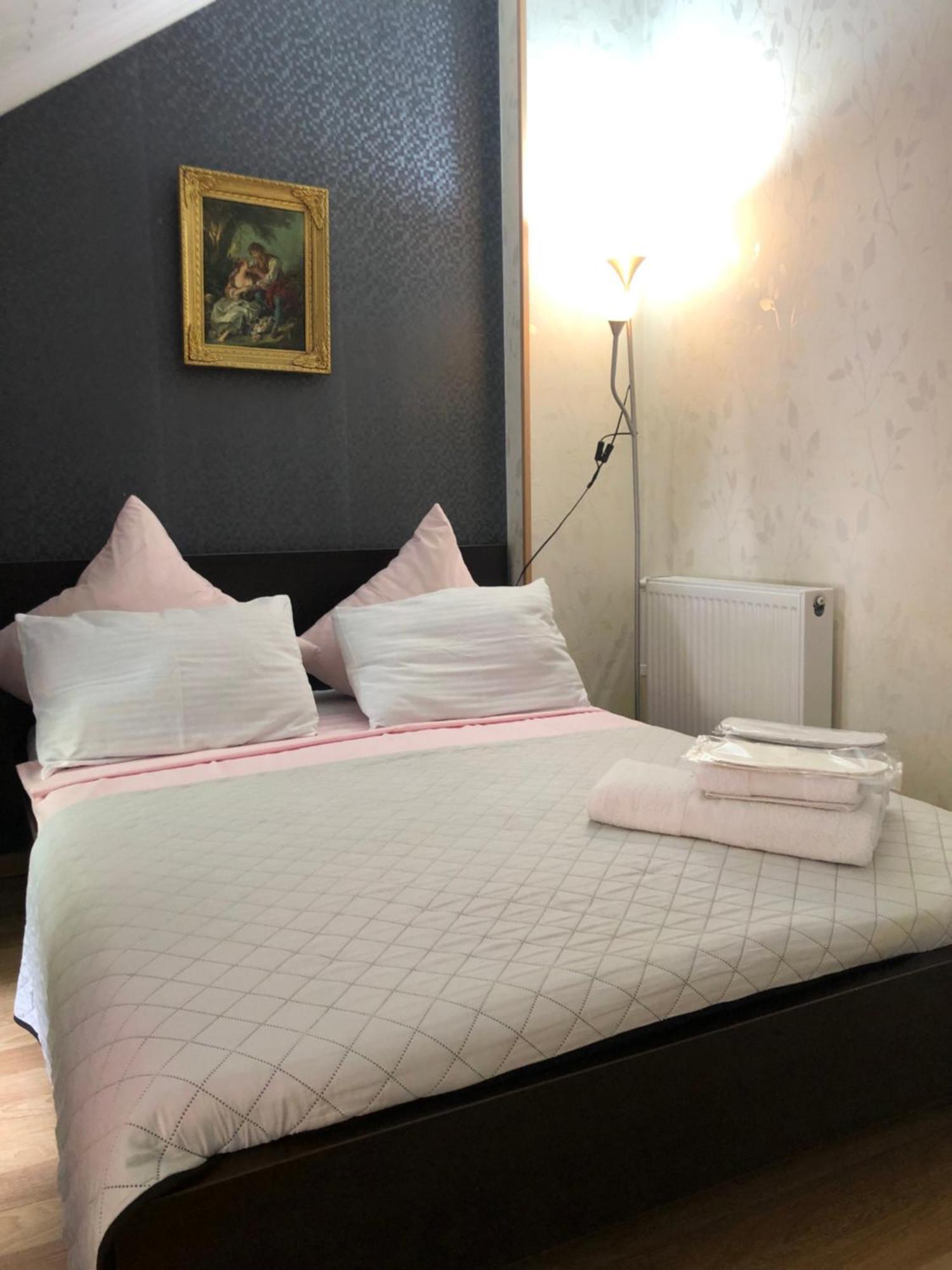 Hotel Your Comfort Tbilisi Esterno foto