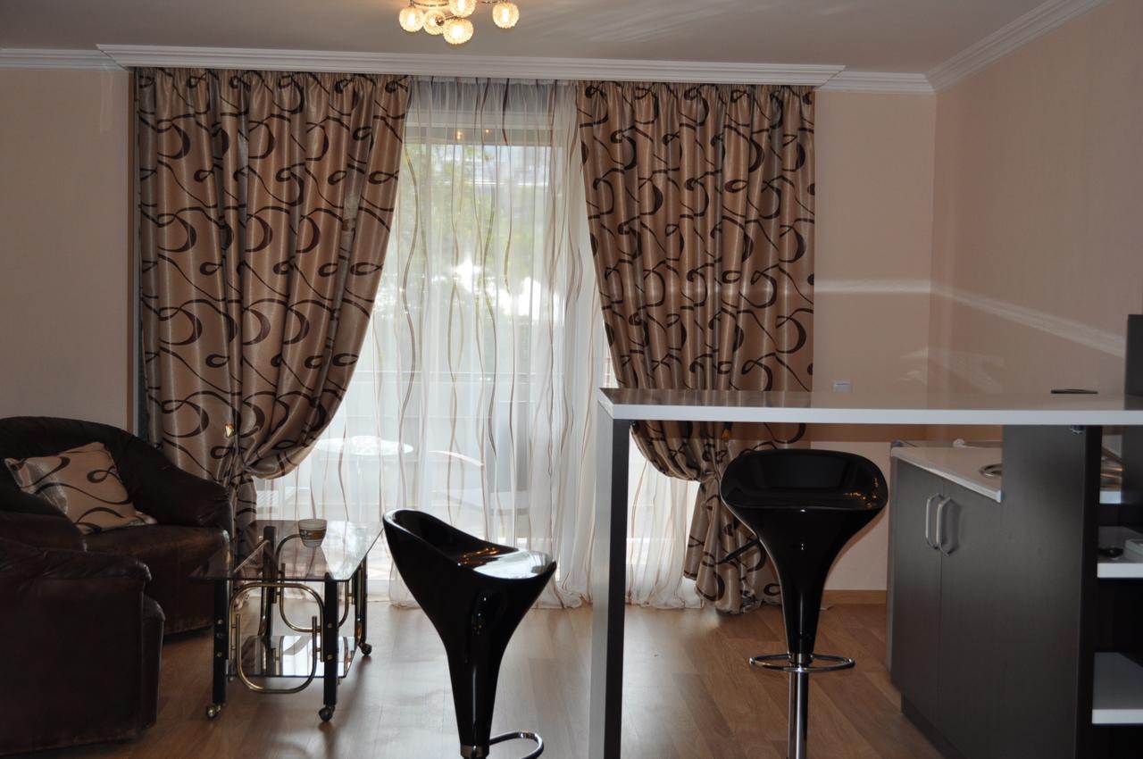 Hotel Your Comfort Tbilisi Esterno foto
