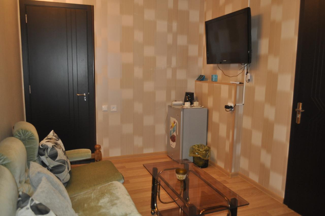 Hotel Your Comfort Tbilisi Esterno foto
