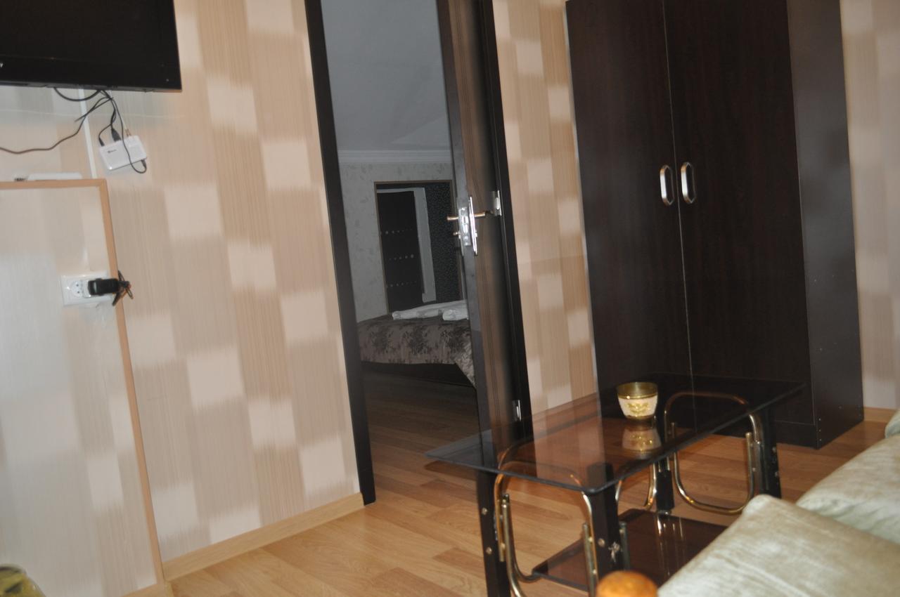 Hotel Your Comfort Tbilisi Esterno foto