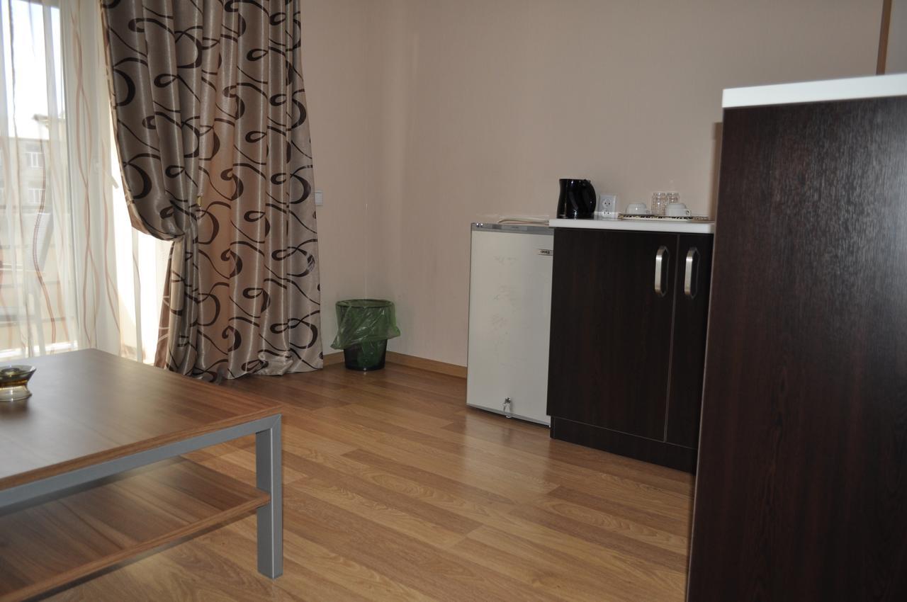 Hotel Your Comfort Tbilisi Esterno foto