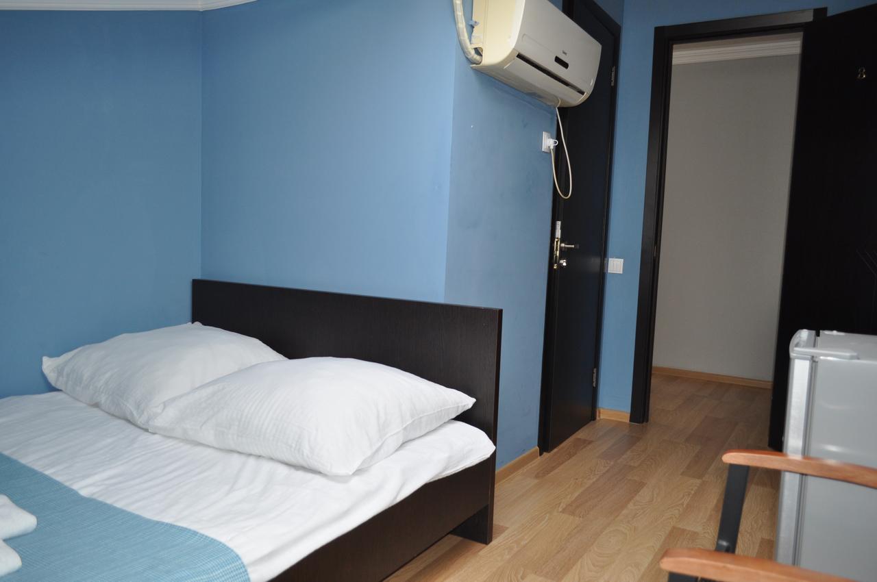 Hotel Your Comfort Tbilisi Esterno foto